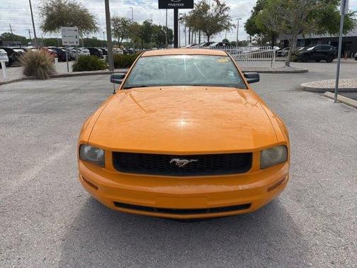 2007 Ford Mustang Deluxe