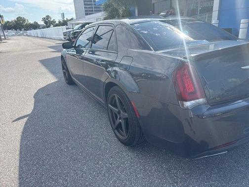2018 Chrysler 300 S