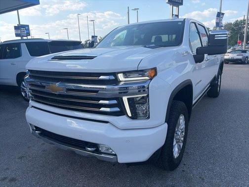 Summit White 2022 Chevrolet Silverado 2500 High Country