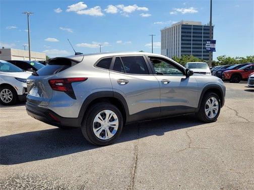 2024 Chevrolet Trax LS