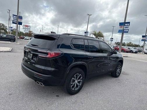 2025 GMC Acadia AT4