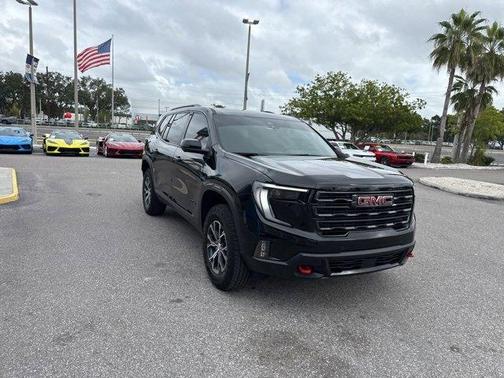 2025 GMC Acadia AT4