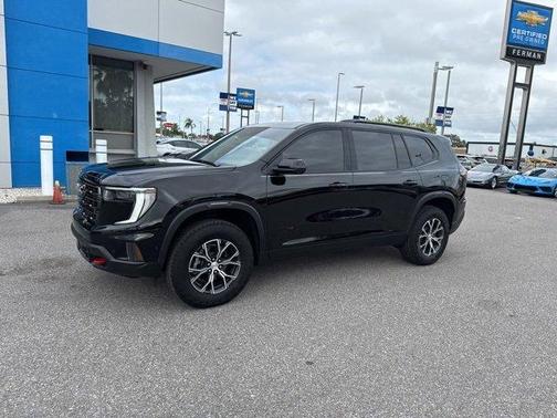 2025 GMC Acadia AT4