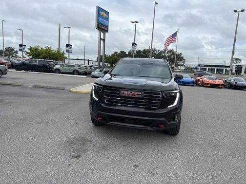 2025 GMC Acadia AT4