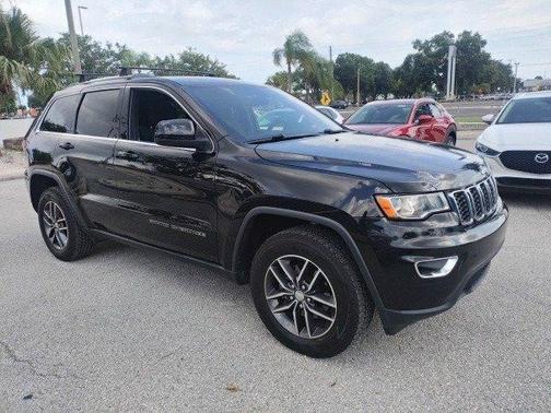 2018 Jeep Grand Cherokee Laredo E