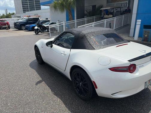 Snowflake White Pearl Mica 2025 Mazda MX-5 Miata Club
