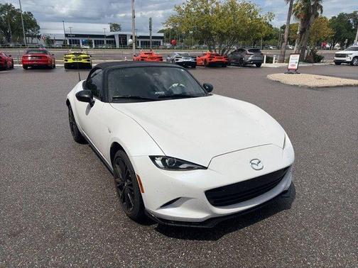 Snowflake White Pearl Mica 2025 Mazda MX-5 Miata Club
