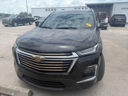 Mosaic Black Metallic 2023 Chevrolet Traverse High Country