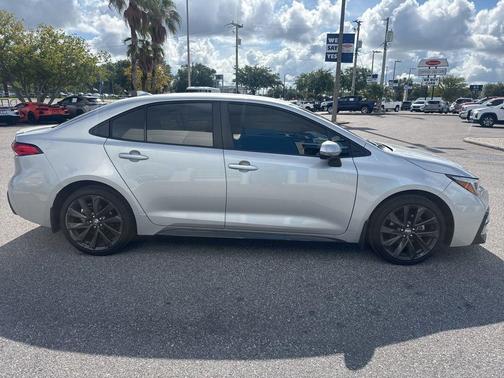 2025 Toyota Corolla SE