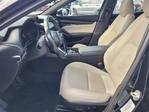 2023 Mazda Mazda3 FWD w/Preferred Package