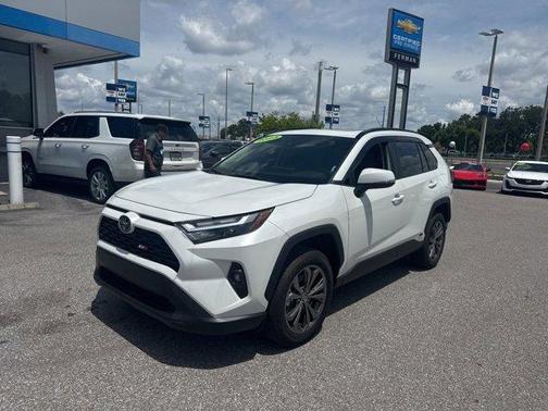 2025 Toyota RAV4 Hybrid XLE Premium