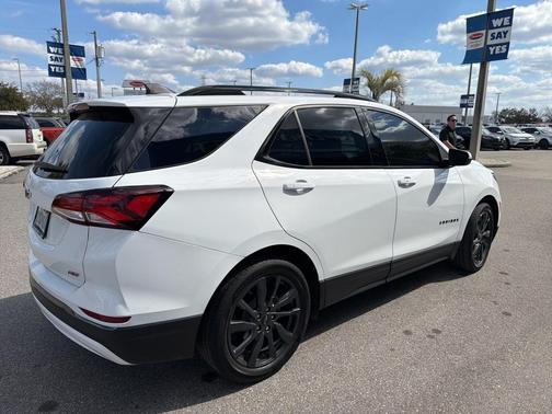 2022 Chevrolet Equinox RS