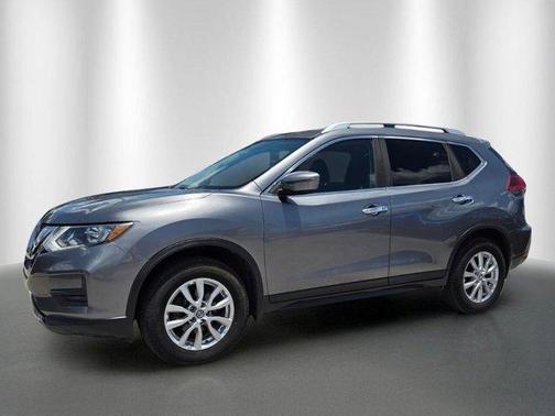 Gun Metallic 2018 Nissan Rogue SV