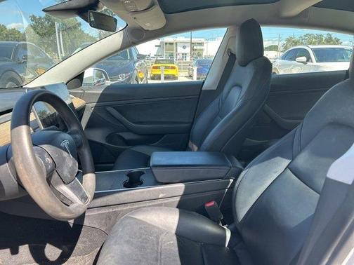 2020 Tesla Model 3 Standard Range