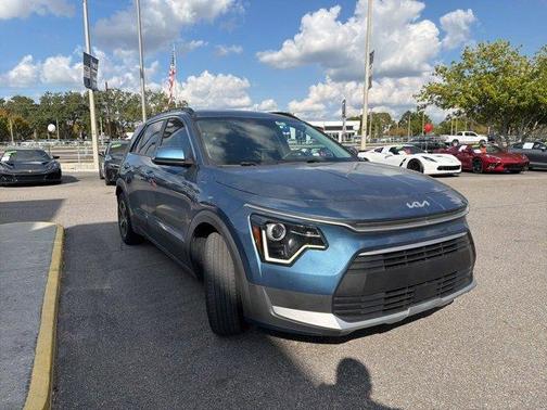 2023 Kia Niro EX