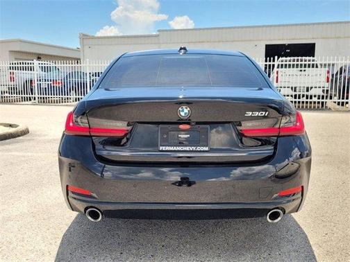 2023 BMW 330 i