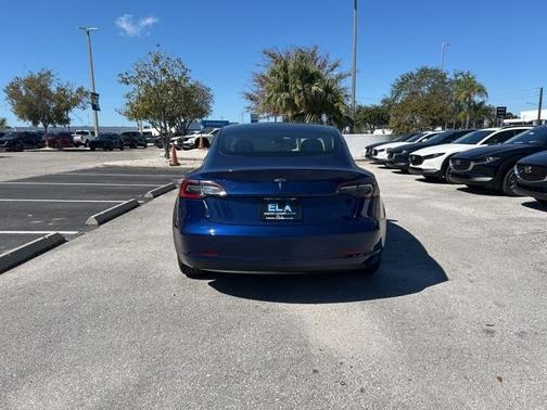 2022 Tesla Model 3 Base