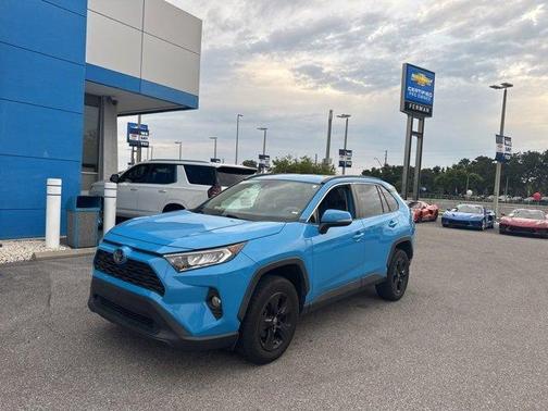 2021 Toyota RAV4 XLE