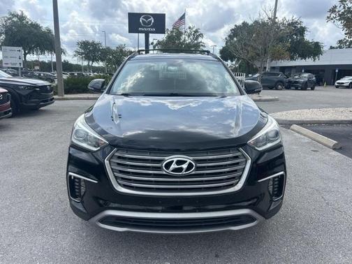 2017 Hyundai SANTA FE SE
