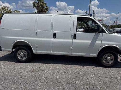 Summit White 2025 Chevrolet Express 2500 Work Van