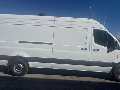 2025 Mercedes-Benz Sprinter 2500 170 WB