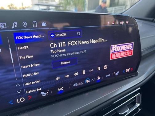 2024 Chevrolet Traverse LS