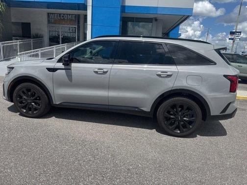2022 Kia Sorento SX