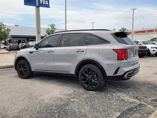 2022 Kia Sorento SX