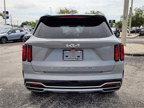 2022 Kia Sorento SX