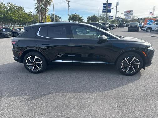 2025 Chevrolet Equinox EV LT