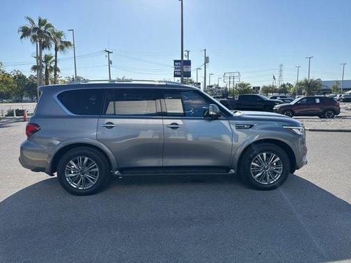 2021 INFINITI QX80 Luxe