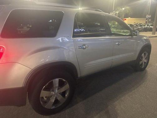 2011 GMC Acadia SLT