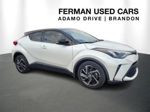 2022 Toyota C-HR XLE