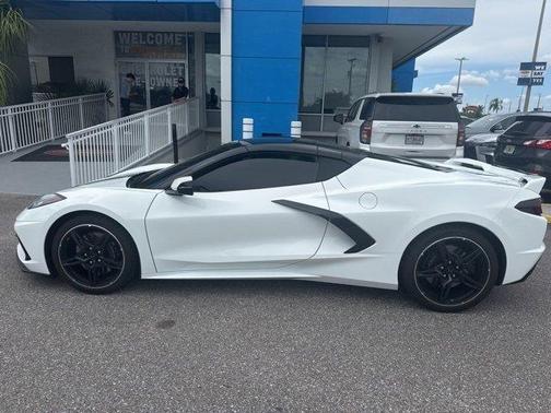 2023 Chevrolet Corvette Stingray w/1LT