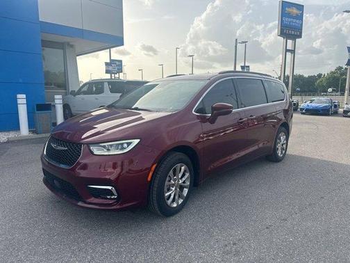 2022 Chrysler Pacifica Touring-L