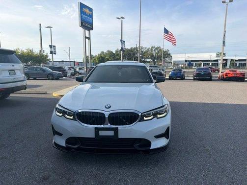 Mineral White Metallic 2019 BMW 330 i xDrive