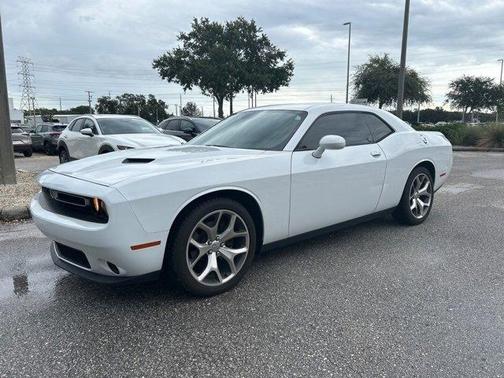 2015 Dodge Challenger SXT Plus