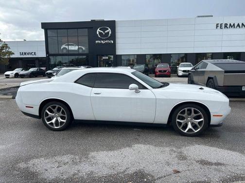 2015 Dodge Challenger SXT Plus