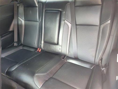 2015 Dodge Challenger SXT Plus