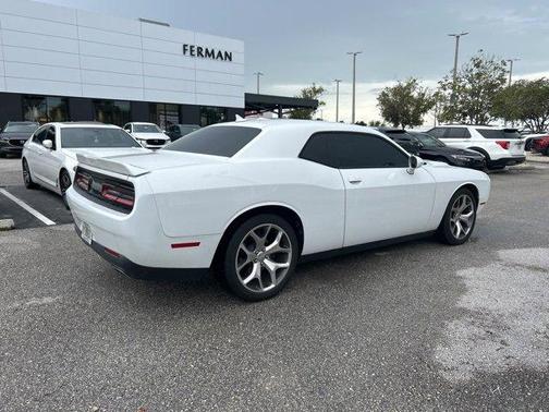 2015 Dodge Challenger SXT Plus