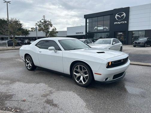 2015 Dodge Challenger SXT Plus
