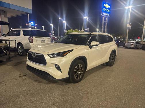 2021 Toyota Highlander XLE
