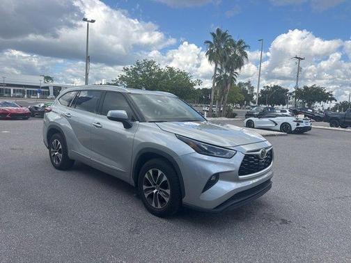2021 Toyota Highlander XLE