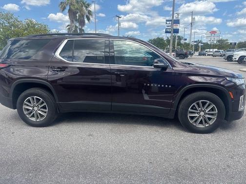 Black Cherry Metallic 2023 Chevrolet Traverse LT Cloth