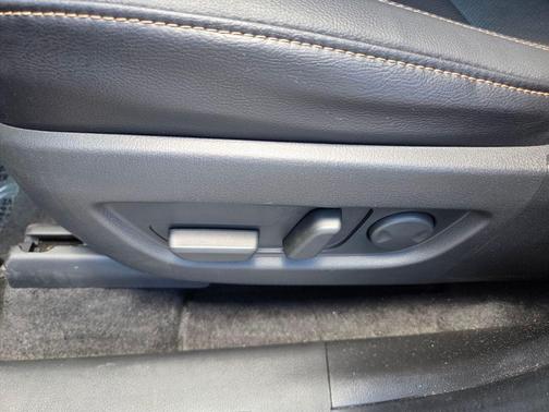 Jet Black Mica 2025 Mazda CX-70 3.3 Turbo Preferred Package