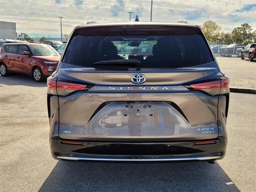 2021 Toyota Sienna 