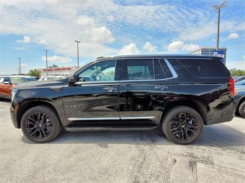 2025 GMC Yukon Elevation