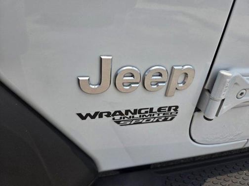 Bright White Clearcoat 2018 Jeep Wrangler Unlimited Sport