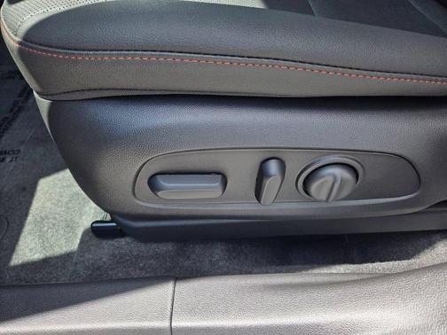 Sterling Gray Metallic 2026 Chevrolet Trax 2RS