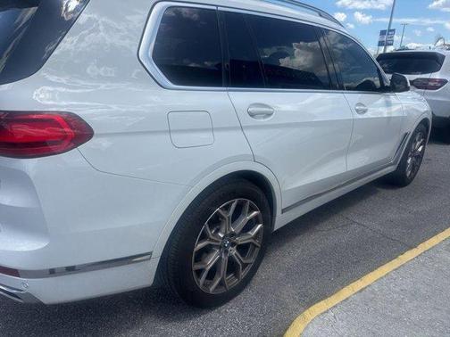 Alpine White 2021 BMW X7 xDrive40i